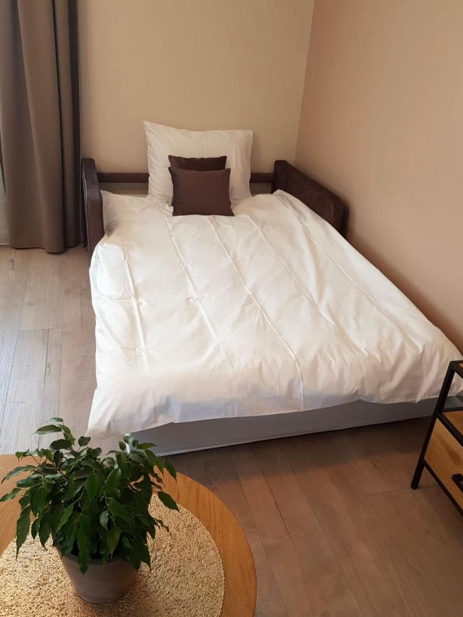 Modern Studio Apartment Near The Beach - 5 Min Walk Лиепая Экстерьер фото